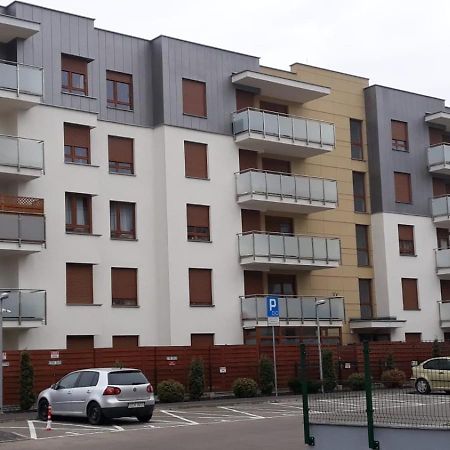 Apartament Na Piernikowym Z Miejscem Postojowym Torun Bagian luar foto